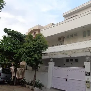Sri Radha Krishna Kunj Agra (Uttar Pradesh)